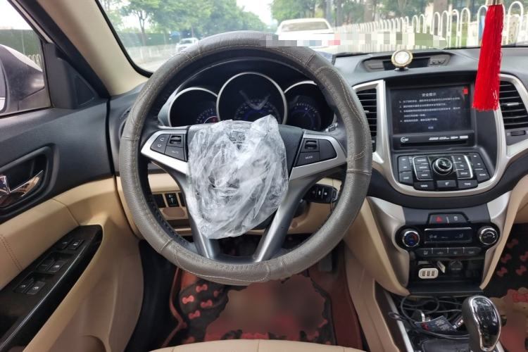 Used CHANGAN Eado 2015 1.6L Manual Flagship Model Steering Wheel