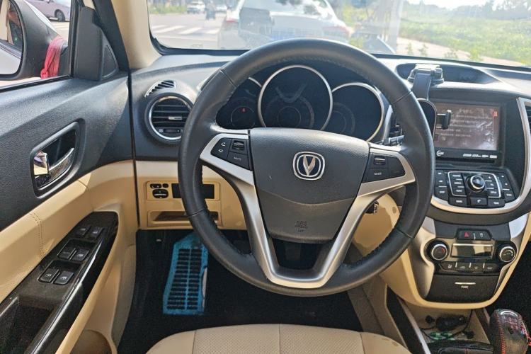 Used CHANGAN Eado 2015 1.6L Manual Luxury Model China V Standard Steering Wheel