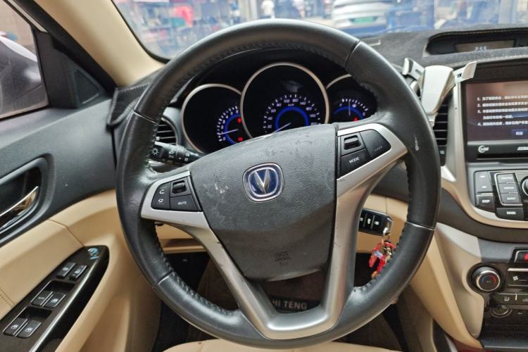 Used CHANGAN Eado 2015 1.6L Manual Luxury Model China IV Standard Steering Wheel