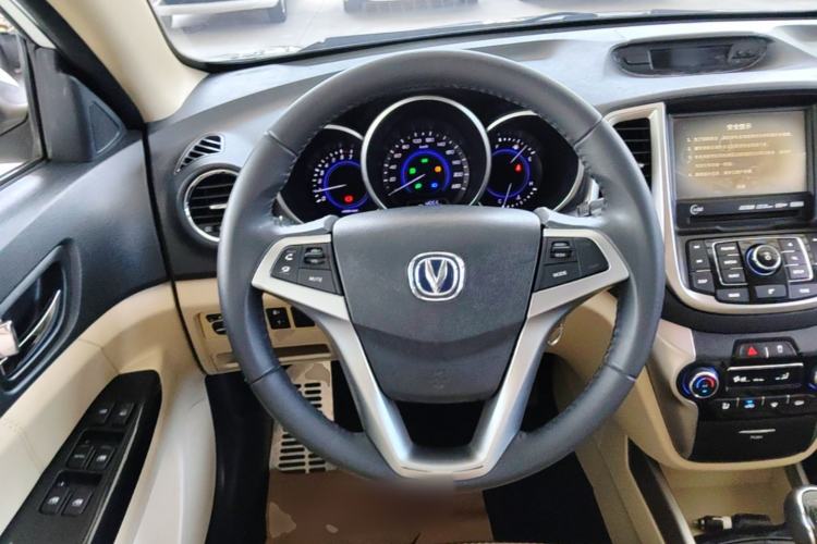 Used CHANGAN Eado 2015 1.6L Manual Luxury Model China V Standard Steering Wheel