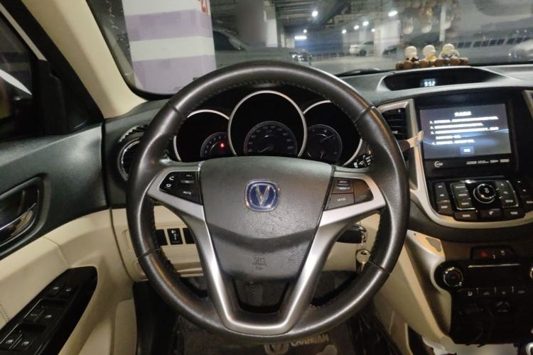 Used CHANGAN Eado 2015 1.6L Manual Luxury Model China V Standard Steering Wheel