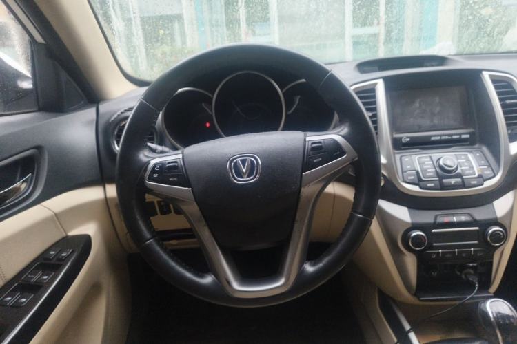 Used CHANGAN Eado 2015 1.6L Manual Luxury Model China V Standard Steering Wheel