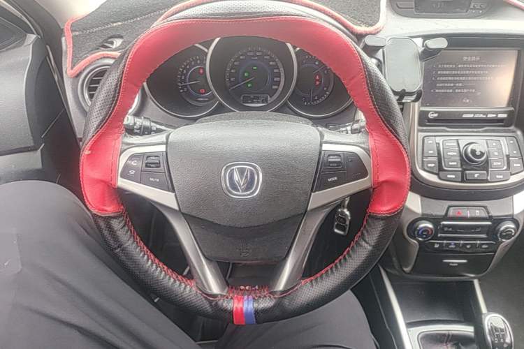 Used CHANGAN Eado 2015 1.6L Manual Junku Model China V Standard Steering Wheel