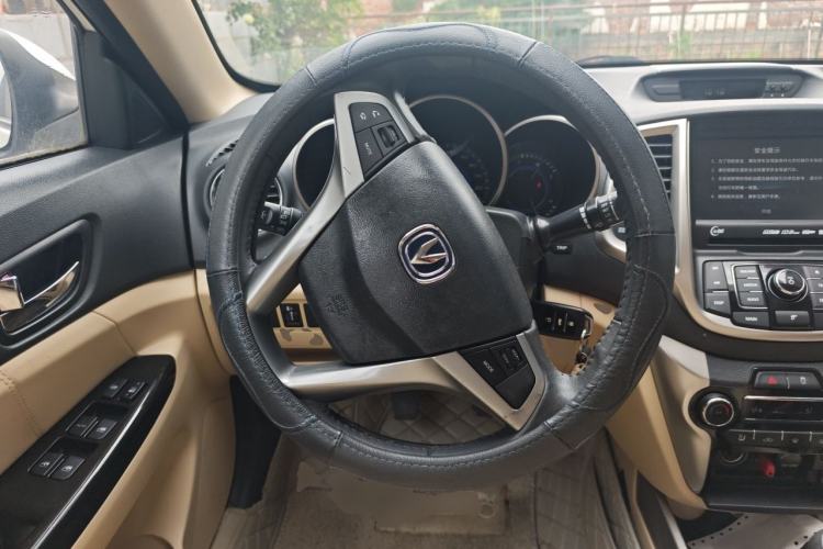 Used CHANGAN Eado 2015 1.6L Manual Luxury Model China V Standard Steering Wheel