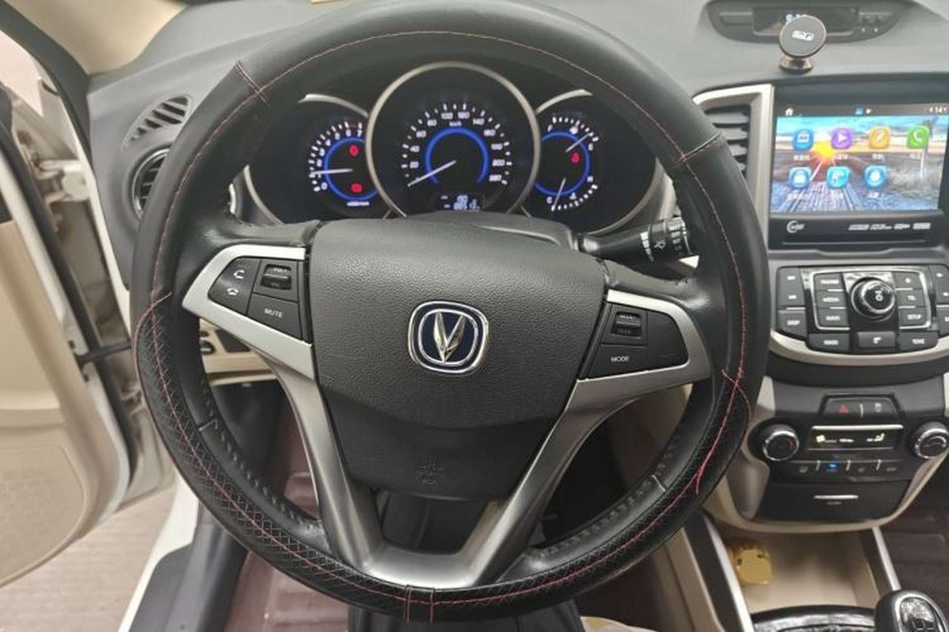 Used CHANGAN Eado 2015 1.6L Manual Luxury Model China IV Standard Steering Wheel