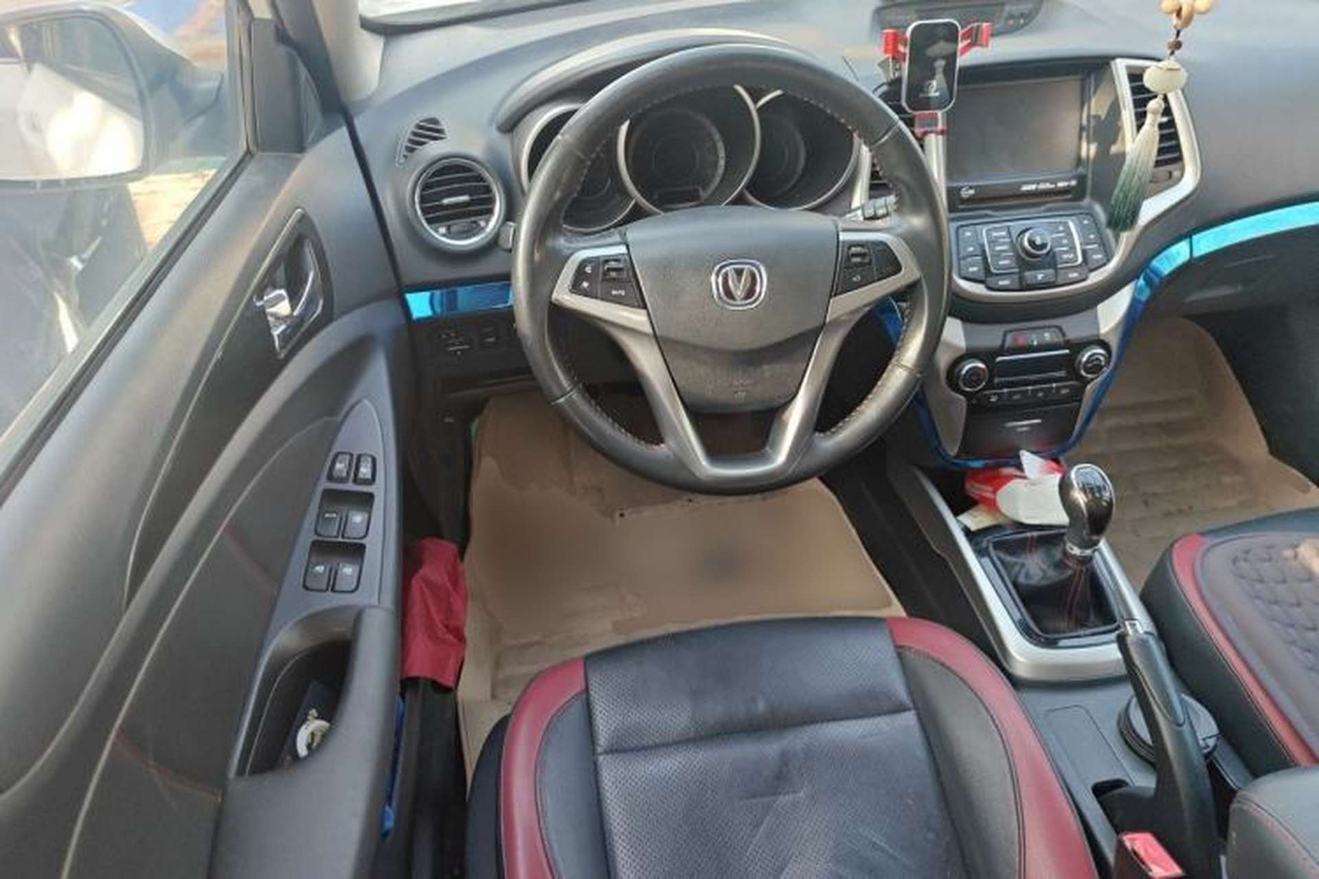 Used CHANGAN Eado 2015 1.6L Manual ZhiKu Model China V Standard Steering Wheel