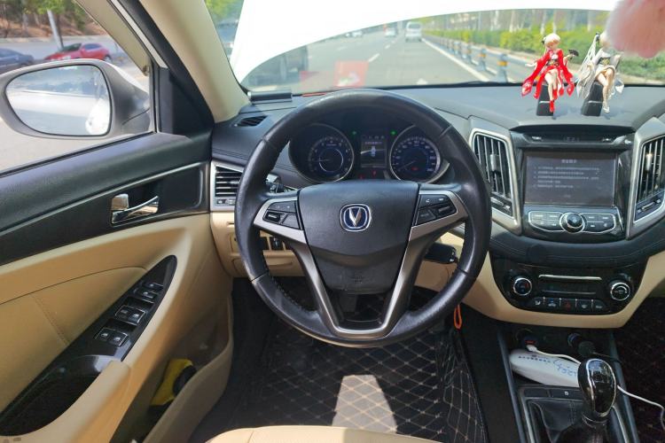 Used CHANGAN Eado 2015 1.6L Manual Luxury Model China V Standard Steering Wheel