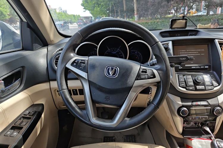 Used CHANGAN Eado 2015 1.6L Manual Luxury Model China IV Standard Steering Wheel