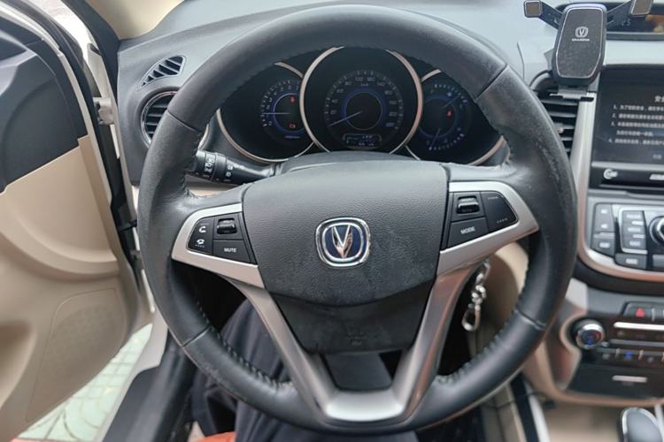Used CHANGAN Eado 2015 1.6L Automatic Luxury Model Steering Wheel