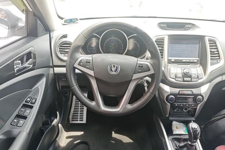 Used CHANGAN Eado 2015 1.6L Manual Junku Model China V Standard Steering Wheel