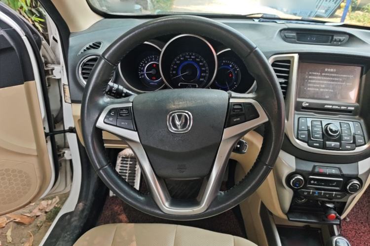 Used CHANGAN Eado 2015 1.6L Manual Luxury Model China V Standard Steering Wheel