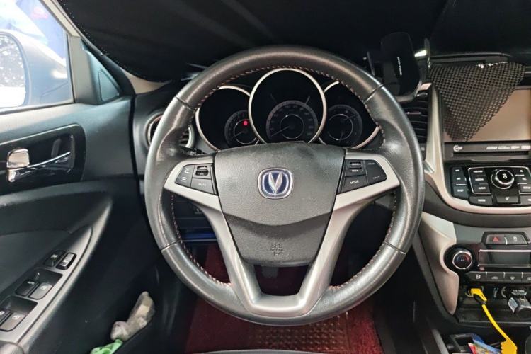 Used CHANGAN Eado 2015 1.6L Manual ZhiKu Model China V Standard Steering Wheel