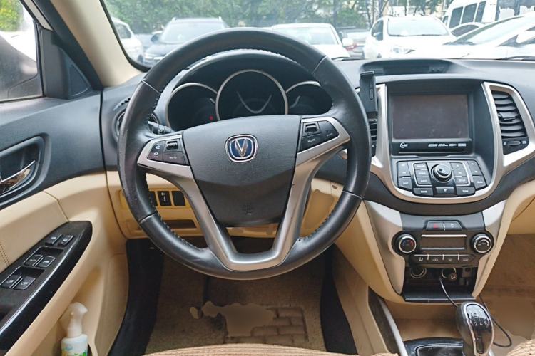 Used CHANGAN Eado 2015 1.6L Manual Luxury Model China IV Standard Steering Wheel