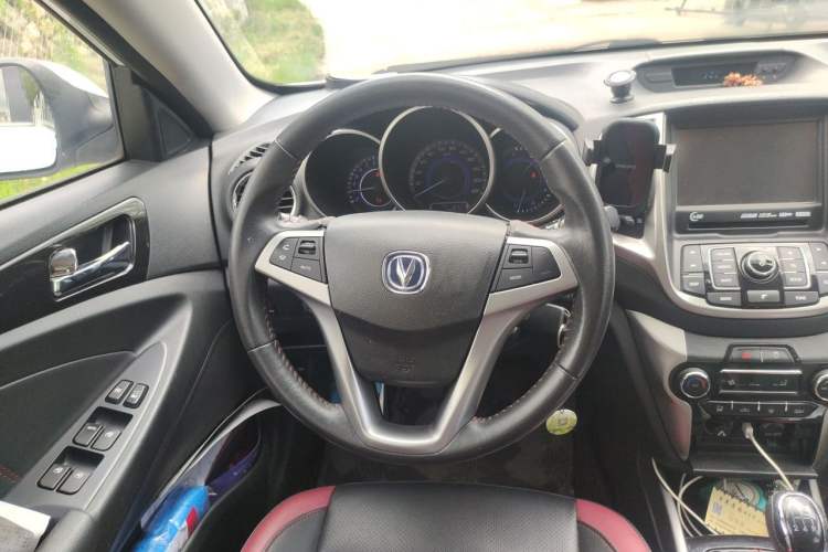 Used CHANGAN Eado 2015 1.6L Manual Junku Model China V Standard Steering Wheel