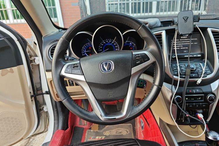 Used CHANGAN Eado 2015 1.6L Manual Luxury Model China IV Standard Steering Wheel