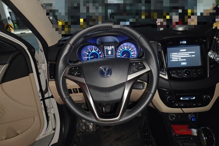 Used CHANGAN Eado 2015 1.6L Manual Luxury Model China IV Standard Steering Wheel
