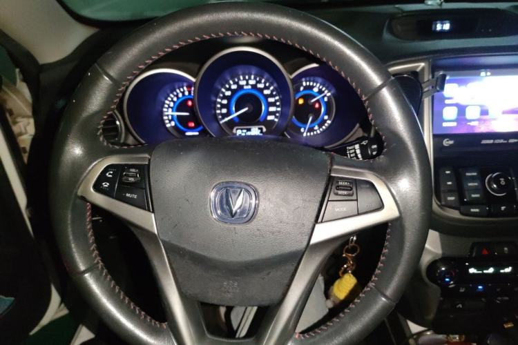 Used CHANGAN Eado 2015 1.6L Automatic Junku Model China IV Standard Steering Wheel