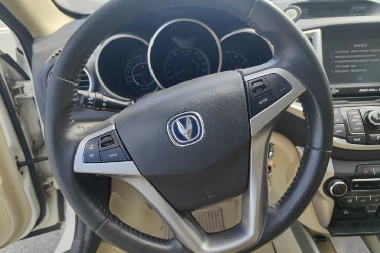 Used CHANGAN Eado 2015 1.6L Manual Luxury Model China IV Standard Steering Wheel