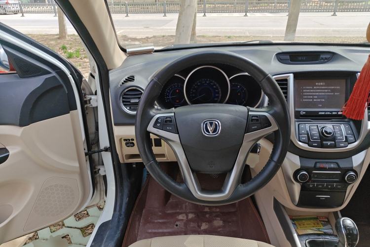 Used CHANGAN Eado 2015 1.6L Manual Luxury Model China IV Standard Steering Wheel