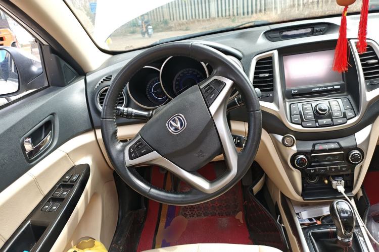 Used CHANGAN Eado 2015 1.6L Manual Luxury Model China IV Standard Steering Wheel