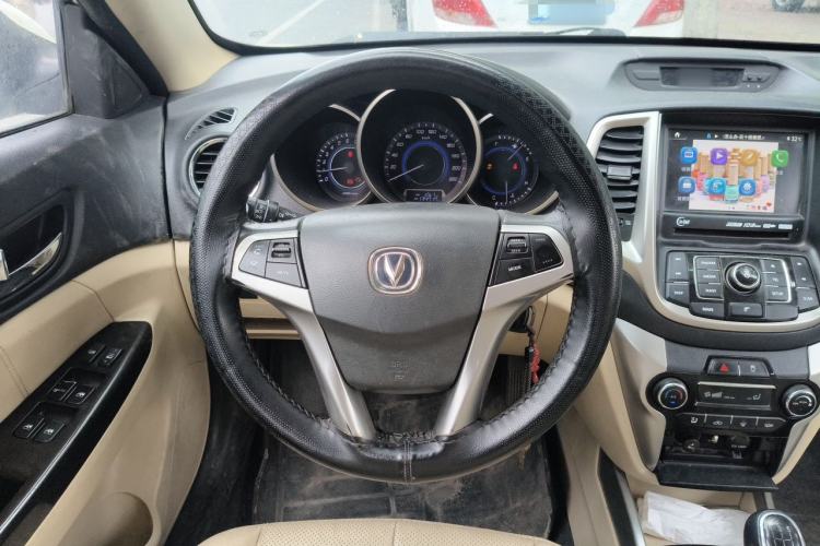 Used CHANGAN Eado 2015 1.6L Manual Luxury Model China IV Standard Steering Wheel