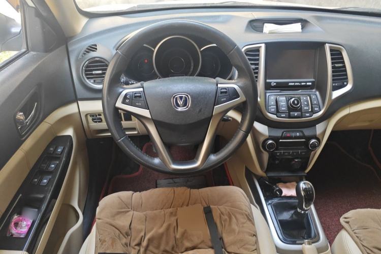 Used CHANGAN Eado 2015 1.6L Manual Luxury Model China V Standard Steering Wheel