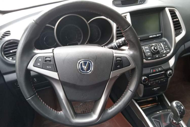 Used CHANGAN Eado 2015 1.6L Manual ZhiKu Model China IV Standard Steering Wheel