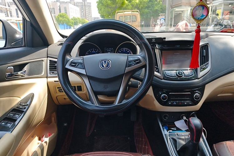 Used CHANGAN Eado 2015 1.6L Manual Luxury Model China IV Standard Steering Wheel