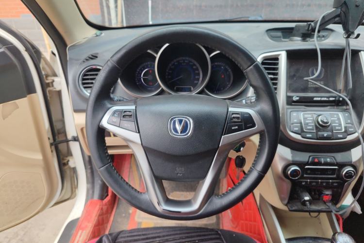 Used CHANGAN Eado 2015 1.6L Manual Luxury Model China V Standard Steering Wheel