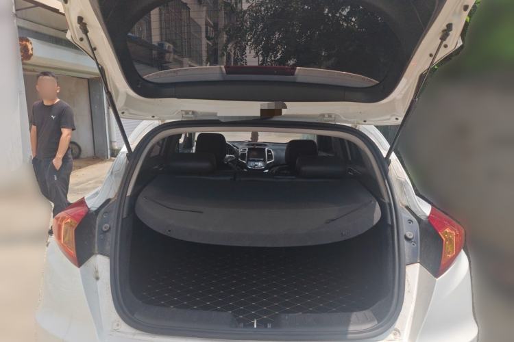 Used CHANGAN Eado 2015 1.6L Manual Junku Model China IV Standard Trunk