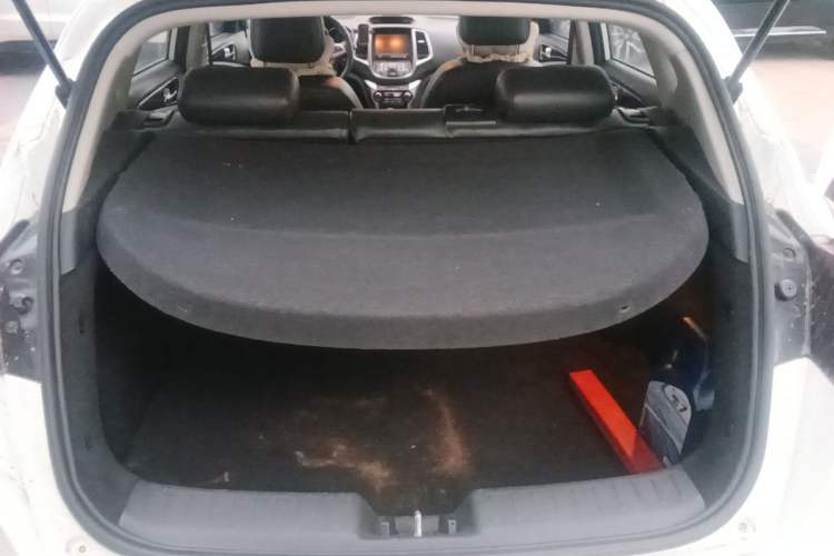 Used CHANGAN Eado 2015 1.6L Manual Junku Model China IV Standard Trunk