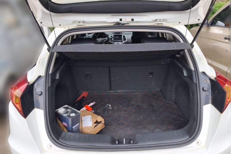 Used CHANGAN Eado 2015 1.6L Manual Junku Model China IV Standard Trunk