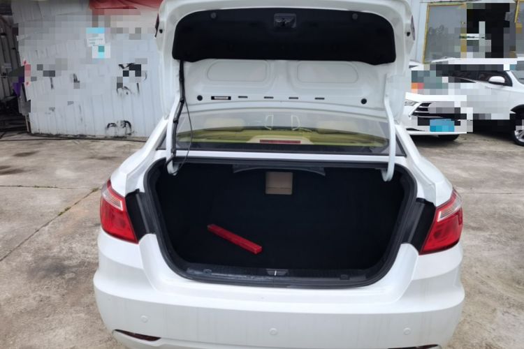 Used CHANGAN Eado 2015 1.6L Manual Luxury Model China V Standard Trunk