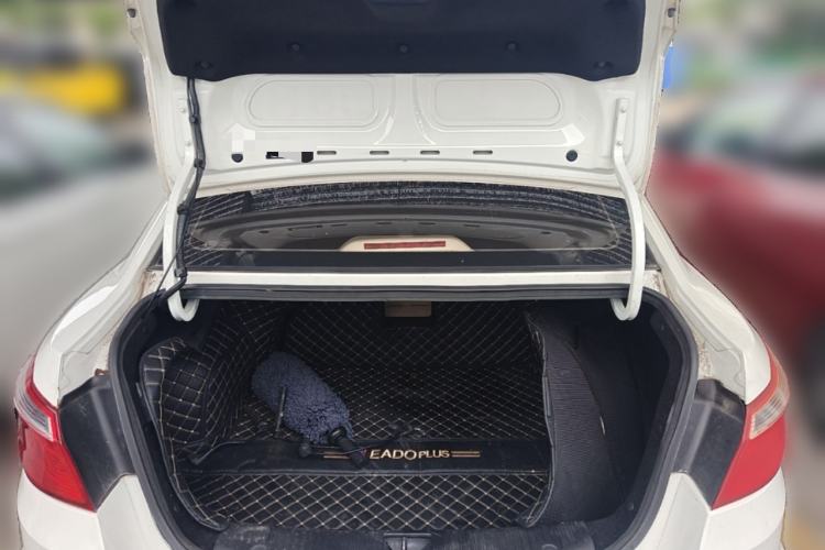 Used CHANGAN Eado 2015 1.6L Automatic Luxury Model Trunk