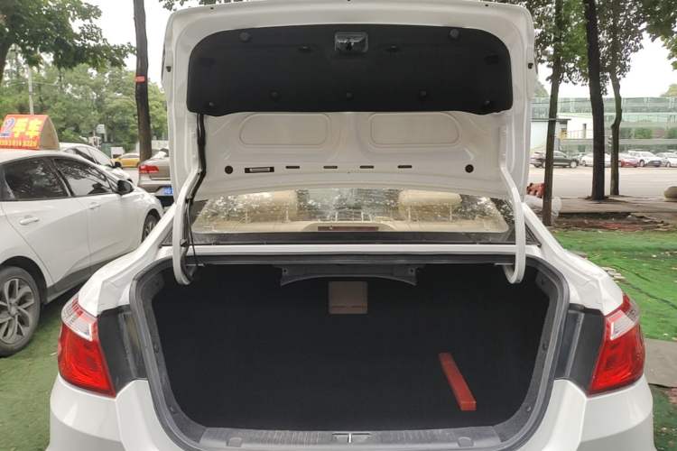 Used CHANGAN Eado 2015 1.6L Automatic Luxury Model Trunk