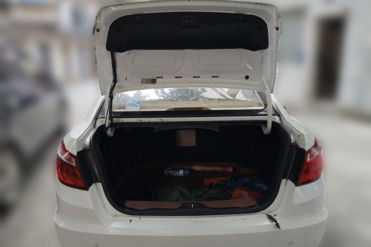 Used CHANGAN Eado 2015 1.6L Manual Luxury Model China V Standard Trunk