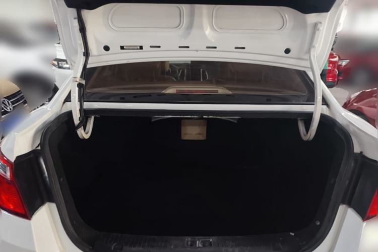 Used CHANGAN Eado 2015 1.6L Automatic Luxury Model Trunk