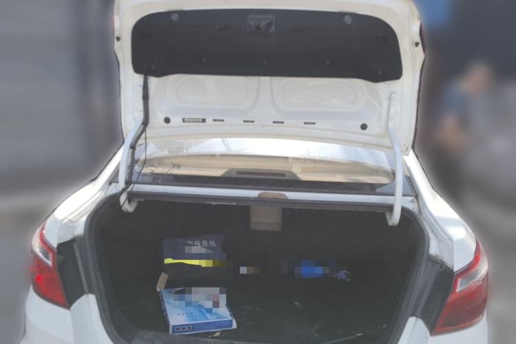 Used CHANGAN Eado 2015 1.6L Manual Luxury Model China IV Standard Trunk