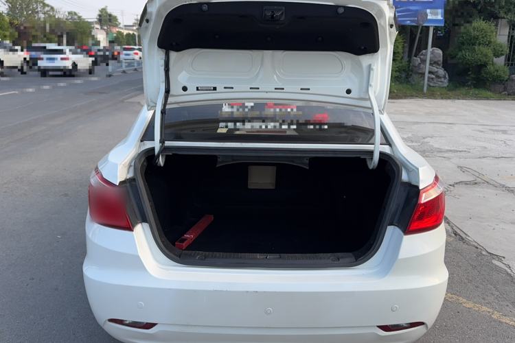 Used CHANGAN Eado 2015 1.6L Manual Luxury Model China V Standard Trunk