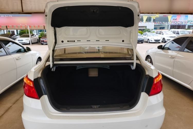 Used CHANGAN Eado 2015 1.6L Manual Luxury Model China V Standard Trunk