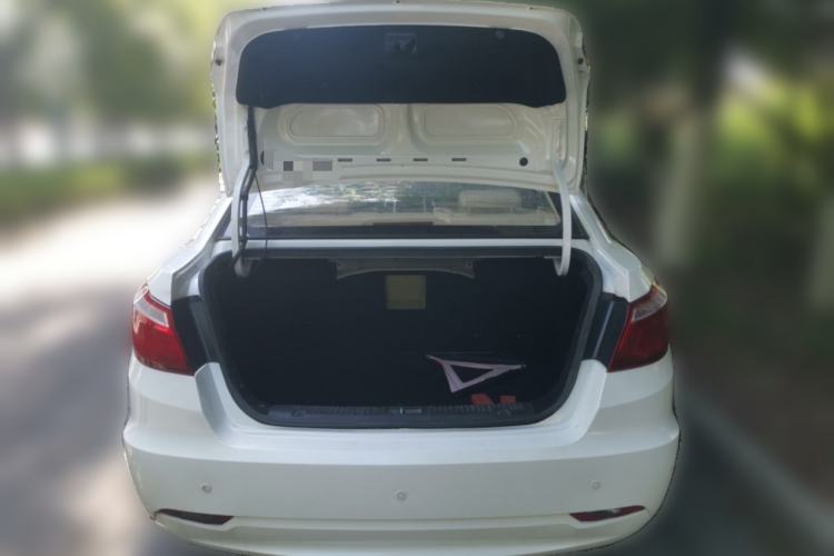 Used CHANGAN Eado 2015 1.6L Manual Luxury Model China IV Standard Trunk