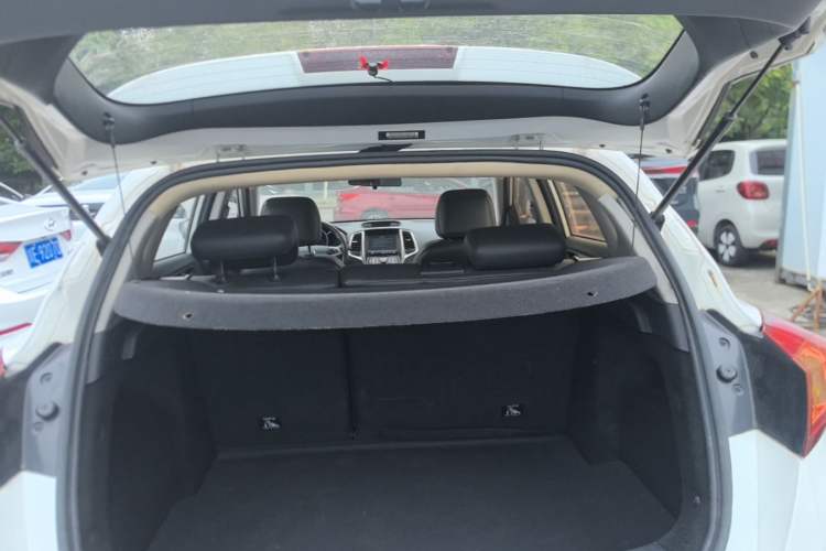 Used CHANGAN Eado 2015 1.6L Automatic Junku Model China V Standard Trunk