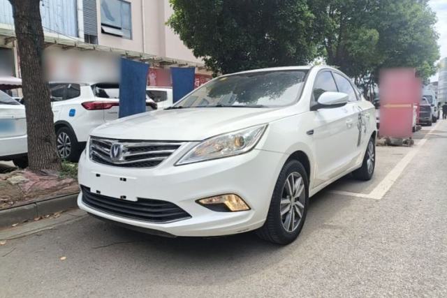 Ojetý CHANGAN Eado 2015 1.6L Manual Luxury Model China V Standard