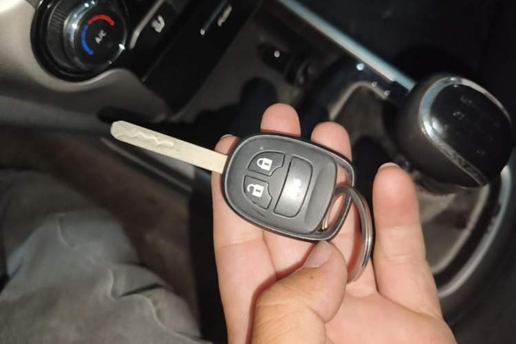 Used CHANGAN Eado 2015 1.6L Manual ZhiKu Model China IV Standard Vehicle Key