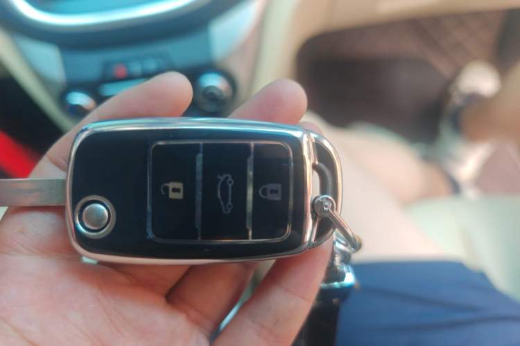 Used CHANGAN Eado 2015 1.6L Manual Luxury Model China V Standard Vehicle Key
