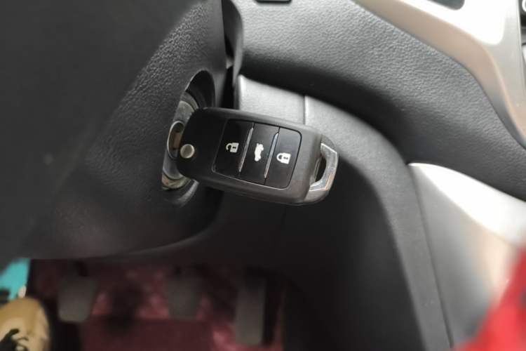 Used CHANGAN Eado 2015 1.6L Manual Junku Model China V Standard Vehicle Key