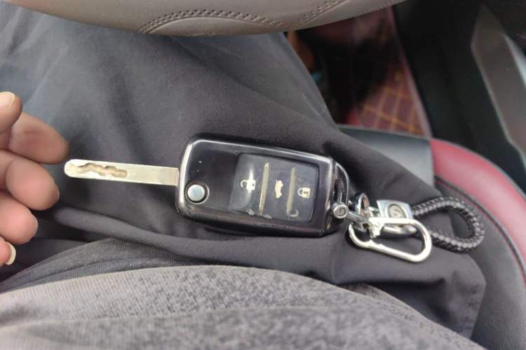 Used CHANGAN Eado 2015 1.6L Manual Junku Model China IV Standard Vehicle Key