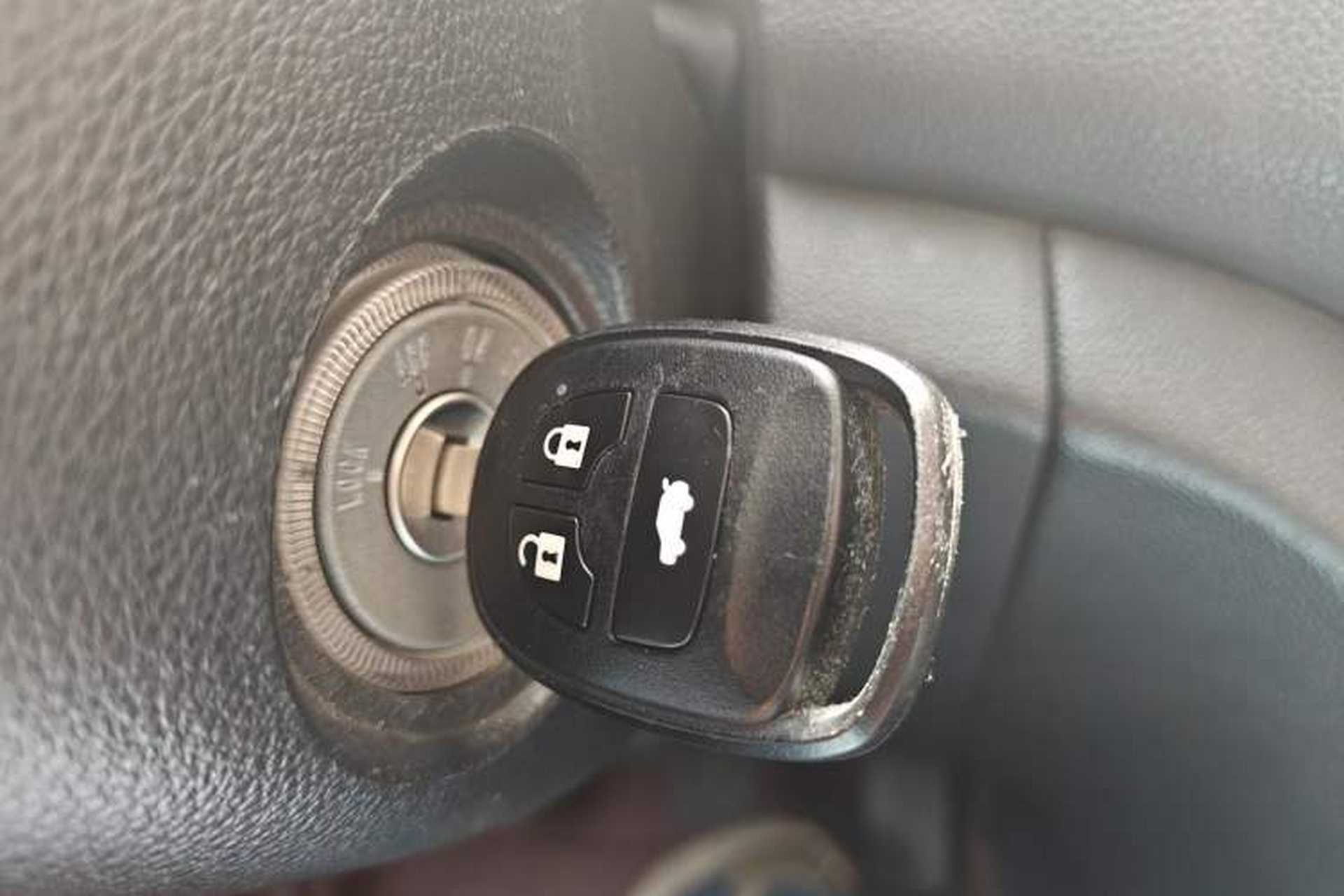 Used CHANGAN Eado 2015 1.6L Manual Junku Model China V Standard Vehicle Key