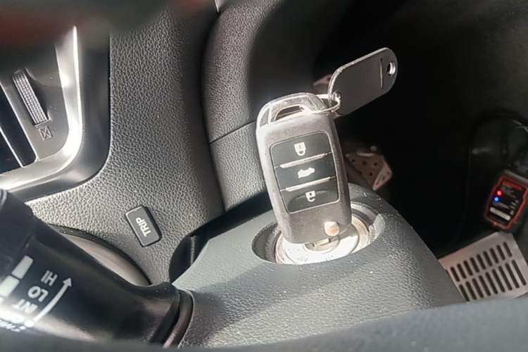 Used CHANGAN Eado 2015 1.6L Automatic Junku Model China V Standard Vehicle Key