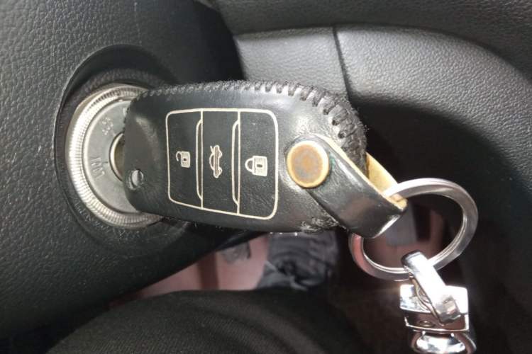 Used CHANGAN Eado 2015 1.6L Manual ZhiKu Model China IV Standard Vehicle Key